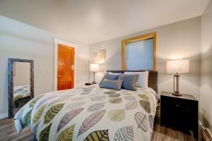 Charming and cozy downtown Bozeman 1 bedroom condo Walk to dinner and drinks