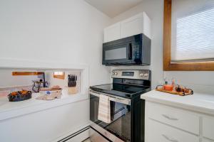 Charming and cozy downtown Bozeman 3 bedroom condo Walk to dinner and drinks