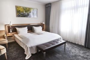 Deluxe Double Room including evening Spa access room in Kurhotel Skodsborg