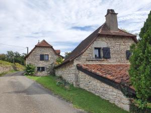 Maisons de vacances Gite sur le causse de St CHELS, charme sport et detente : photos des chambres