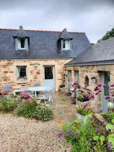 Maisons de vacances Maison de 2 chambres avec jardin clos et wifi a Cleden Cap Sizun a 4 km de la plage : photos des chambres