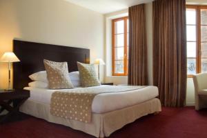 Hotels Hotel Burgevin : Chambre Double ou Lits Jumeaux Supérieure