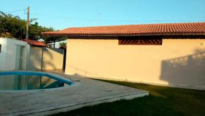 Casa com lazer e a 200 m da praia em Peruibe SP