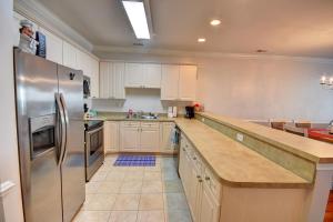 4827 Magnolia Lake Drive, #302 condo
