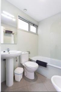 Modern seafront flat with a private garage