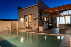 美ら海ビレッジ プール＆テラス