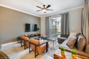 4 Bed Storey Lake Resort With Lazy River