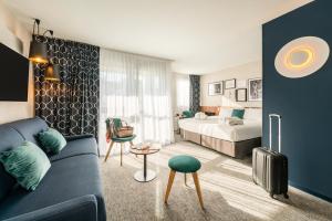 Hotels Mercure Paris Montparnasse Pasteur : Chambre Lit Queen-Size Supérieure avec Canapé
