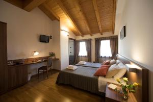 Twin Room room in Hotel C25