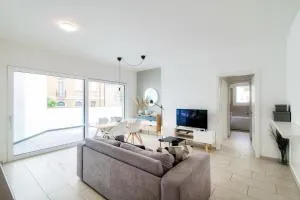 Brissago 3 by Quokka 360 - romantic one-bedroom flat with large terrace - 布里萨戈