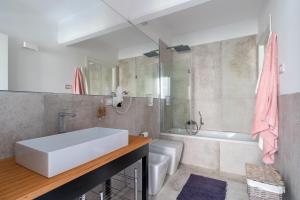 Valverde Art Space Loft by DomuSicily