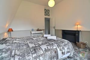 B&B / Chambres d'hotes Domaine des Longrais : Suite « Les Tilleuls »