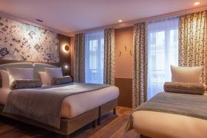 Triple Room room in Hotel Axel Opera