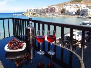 Marsalforn Sea View Beachfront Studio Apartment