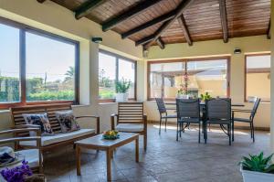 Villa la Tonnara CaseSicule, Private Villa far 50 m from the Sand Beach