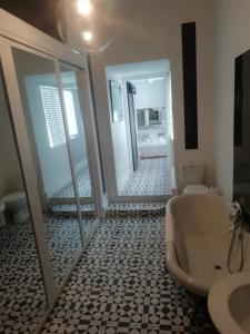 The Wellington Restaurant and Bar