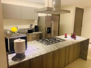 DEPARTAMENTO DE LUJO EN ACAPULCO DIAMANTE