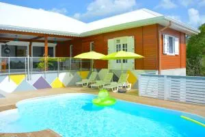 Villa Anj'Any avec piscine privée - Radelin