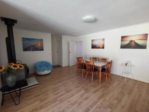 Mountain View Beach House Near Batemans Bay