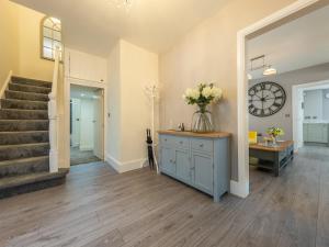 Routhorpe House