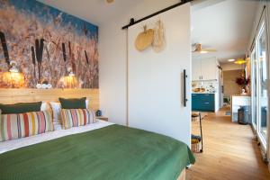 Costa del Kryspi Całoroczne Apartamenty na Wodzie