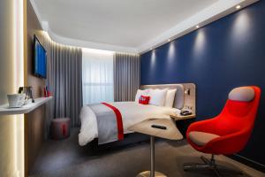 Hotels Holiday Inn Express Paris - Velizy, an IHG Hotel : photos des chambres