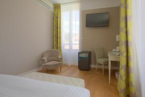 Hotels Hotel Le Renoir : photos des chambres