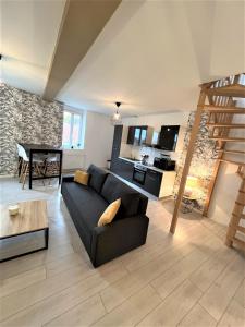 Appartements Reims proche hyper-centre 6 couchages : photos des chambres