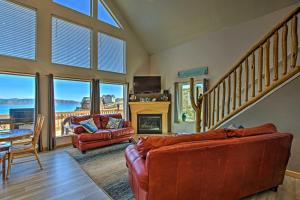 Garden City Lake House Hot Tub and Views!