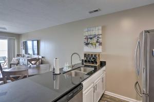 Middle Bass Condo with Balcony, Lake Erie Views