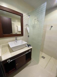 Royal Land Deluxe Suites رويال لاند للأجنحة الفاخرة