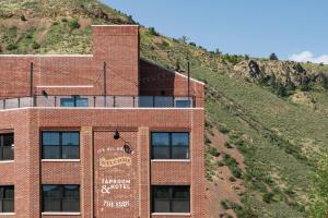 The Eddy Taproom & Hotel