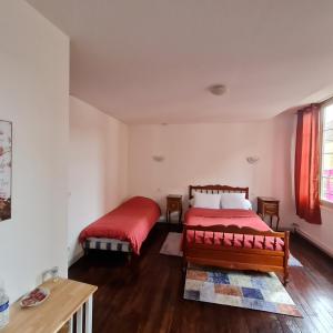 Hotels LE COMMERCE : photos des chambres