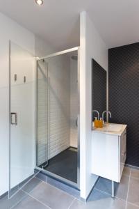 Maisons de vacances L'Architecte du Cosmopolitain - Design house Jacuzzi- 8 P - Downtown : photos des chambres