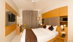 Sri Aadhish Grand Hotel - Devakottai