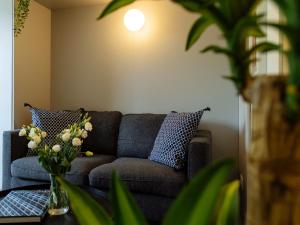 Lemon Elegant Old Town Studio