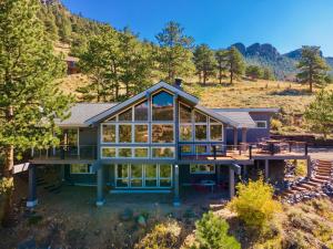 Mountains Call Vacation Home at Windcliff