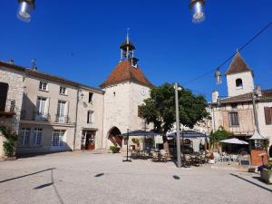 Maisons d'hotes MANOIR Le Moulinal47 - vue panoramique : photos des chambres