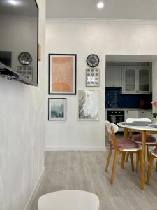 Просторный ЛЮКС с 2-мя спальнями в Центре,Спасская 50