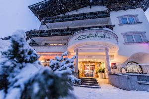 Hotel CENTRAL Bar & Restaurant