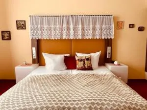 Tante ALMA's Mannheimer Hotel - MHG