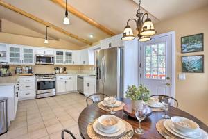 Pet-Friendly Big Bear Cabin about 6 Mi to Ski Resorts!