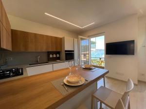 Casa Irene terrazza vista mare e garage