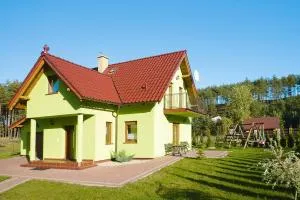 Holiday home for 10 people, close to the lake - Gliśno