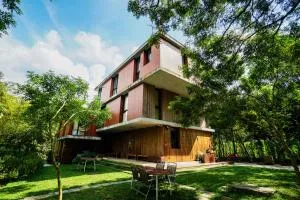 Cornerstone Bed & Breakfast - Chung-kua-k'eng