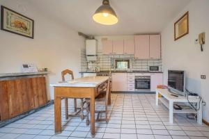 LA ROSA casa con vista lago dOrta