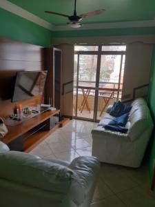 Apartamento com estacionamento, telas nas varandas