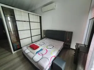 JB Perling New Cozy Studio - Tampoi Village