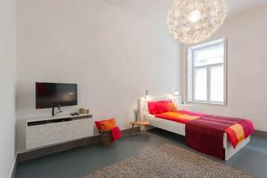 Stylish holiday Art apartment - wifi & great location
