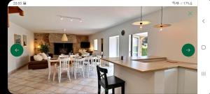 Maisons de vacances La maison du village : photos des chambres